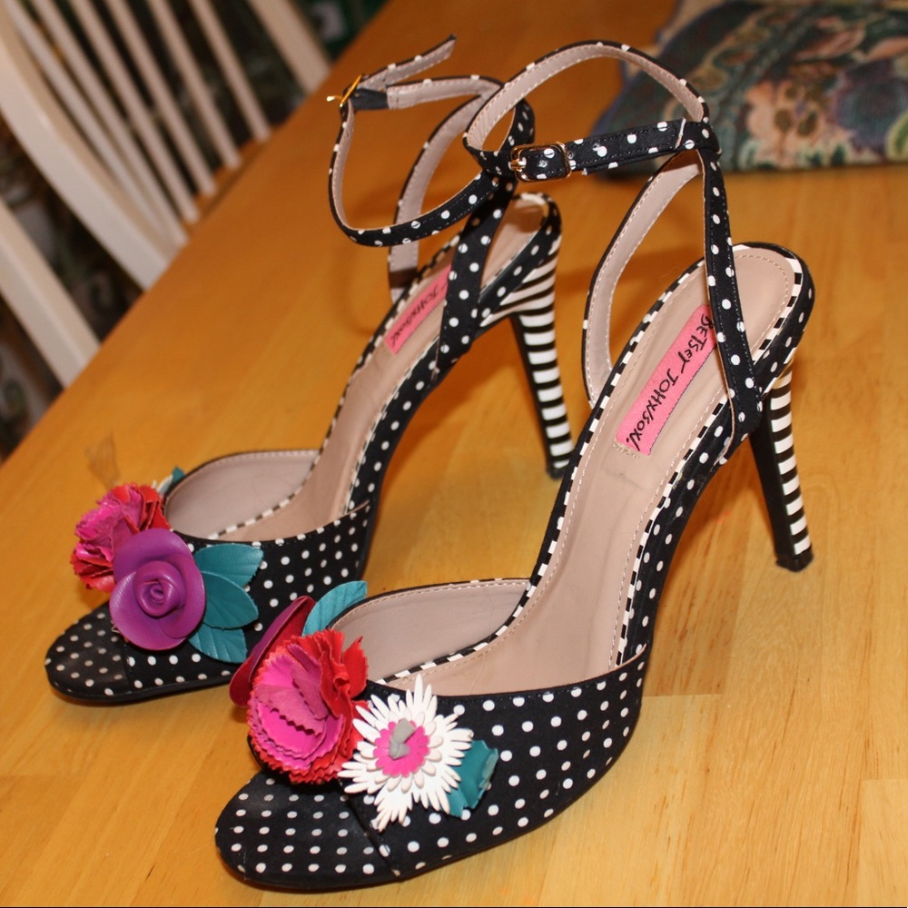 Betsy Johnson black and white polka dot heels